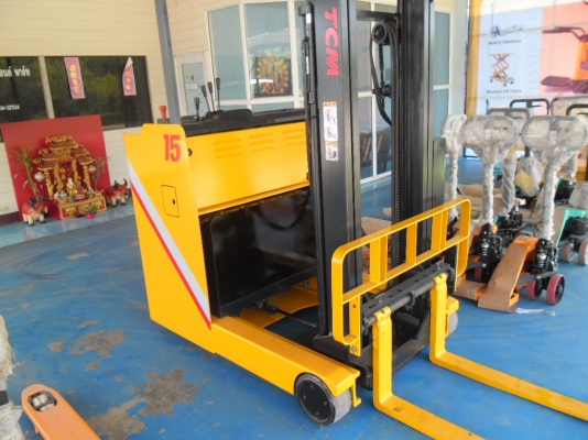 ขายรถยกไฟฟ้ายืนขับ TCM FBR15-6 ขนาด 1.5 ตัน เสาสูง 3 เมตร แบตเตอรี่ใหม่