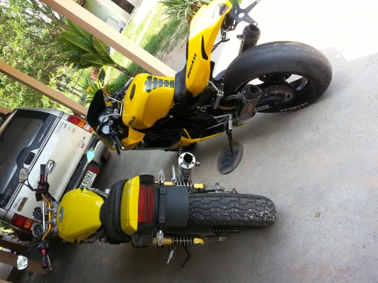 ขาย XJR400 ปี99 ประกอบใหม่ๆๆเครื่องโคตรแรง เดินเบามาก เสียสรรพสามิตรแล้วทุกอย่างเกือบ100\%