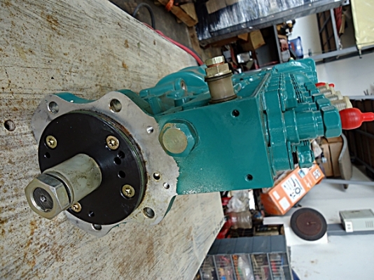 ขายปั้มโซล่าปั้มใหญ๋ของเครื่อง CUMMINS 6CTAA