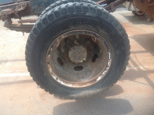 ขายซาก 6 ล้อ หัวยาว ใครสนใจใช้มาเอาเลยครับ 39000