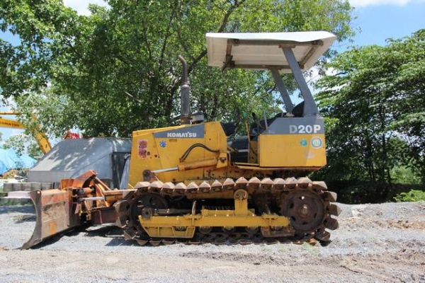 ขาย Komatsu D20P-7E
