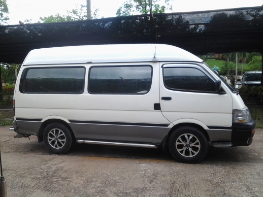 ขายรถตู้TOYOTAหลังคาสูง ติดต่อคุณหนึ่ง0901236595