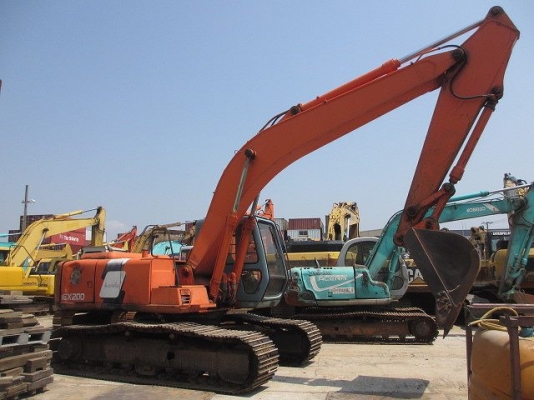 Hitachi Model EX200-3 ปี94 8,952 ช.ม.(สินค้ามาถึงไทยแล้ว) Hitachi Model EX200-3 ปี94 8,952 ช.ม.(สินค้ามาถึงไทยแล้ว)
