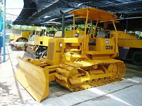 รถดันดิน Caterpillar D3 รถนอกนำเข้าจากญี่ปุ่น ยังไม่ผ่านการใช้งานในไทย100\% พร้อมลุยงาน เอกสารครบ จัดไฟแนนท์ได้