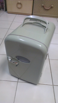 ขายตู้เย็น มินิ สภาพดี ยังใหม่