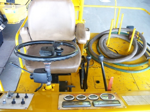 รถบด 9 ล้อยาง Kawasaki KR20 เก่านอกนำเข้าจากญี่ปุ่น สภาพเดิมๆ ไม่มีที่ติ พร้อมลุยงานทุุกสถานะ รถบด 9 ล้อยาง Kawasaki KR20 เก่านอกนำเข้าจากญี่ปุ่น สภาพเดิมๆ ไม่มีที่ติ พร้อมลุยงานทุุกสถานะ