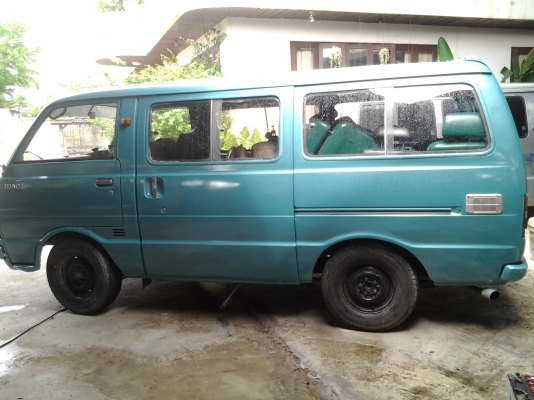 ขายรถตู้โตโยต้าตาหวานเบนซิน 12 r