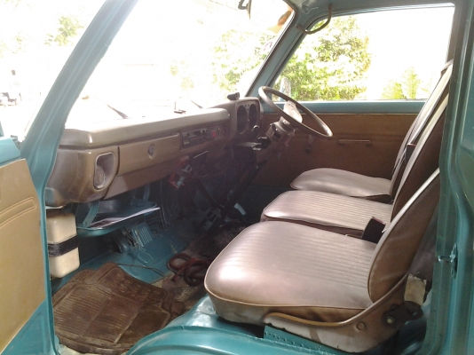 ขายรถตู้โตโยต้าตาหวานเบนซิน 12 r