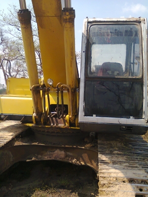 ขายรถขุด KOBELCO รุ่น 200 Mark 3 ขายรถขุด KOBELCO รุ่น 200 Mark 3