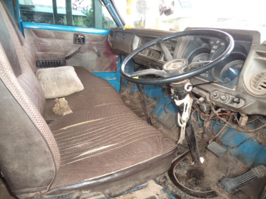 ขายรถ6ล้ออีซูซุKS 100 แรง Fหน้าFหลังสภาพดีพร้อมใช้