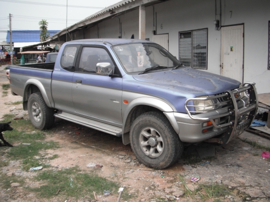 ขาย mitsu strada cab 4WD ขาย mitsu strada cab 4WD
