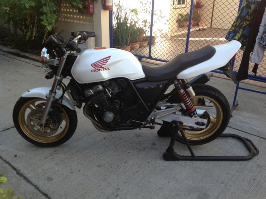 CB 400 ปี 93 พร้อมใช้งานเลยครับ