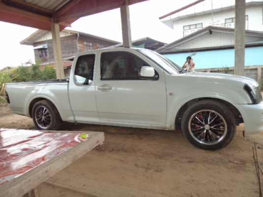 ขายรถกะบะดีแม็กแค็บปี46 สภาพสวยๆเดิมๆพร้อมใช้