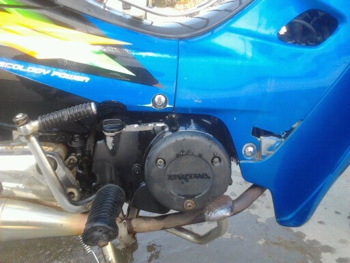 ขาย HONDA WAVE 100 ปี 2547 เดิม สภาพดี เครื่องดี ทะเบียนพร้อมโอน