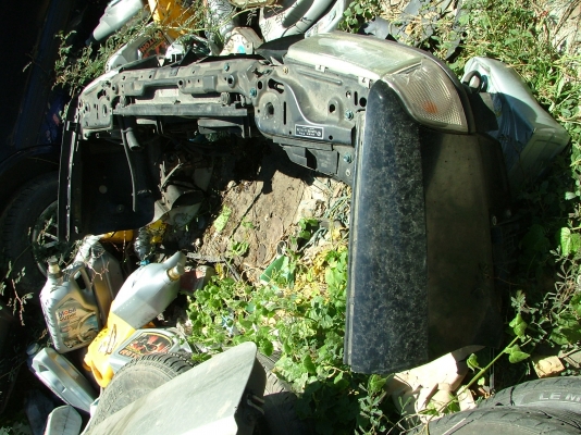 ขายตัดศอกหน้า audi A 80 ของเก่าญี่ปุ่นพร้อมอุปกรณ์ตามภาพเลยครับ 5500.-