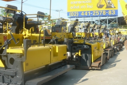 รถปูยาง Sumitomo HA60W-3 (เตาใหญ่) ปูได้ 6 เมตร มีให้เลือกหลายคัน รถเก่านอกนำเข้าจากญี่ปุ่น ตรวจเช็คสภาพให้พร้อมใช้งาน และรับประกัน เอกสารครบพร้อมจัดไฟแนนท์