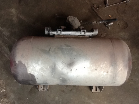 ขายถูกถังLPG พร้อมหม้อต้มสภาพดี