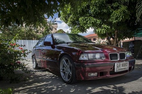 ขาย BMW 318i (4Dr) บ้าน สภาพสวย 80\%,รุ่นนกแก้ว ราคาถูก