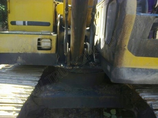 รถแบคโฮ ยี่ห้อ CAT รุ่น E70