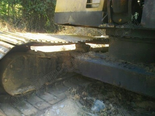 รถแบคโฮ ยี่ห้อ CAT รุ่น E70