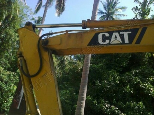 รถแบคโฮ ยี่ห้อ CAT รุ่น E70