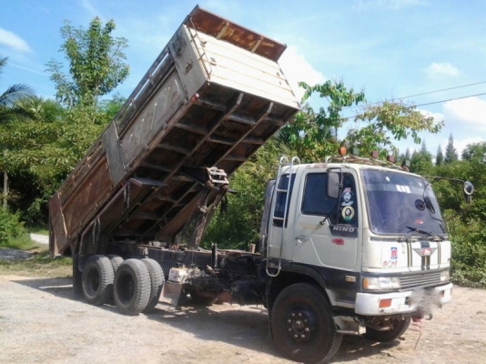 รถฮีโน่ 10 ล้อดั๊ม FM3M 240 แรงม้า ปี 40  สนใจติดต่อ 081 - 6079515