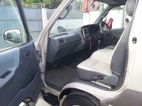 ขายรถตู้SUPER CUSTOM ช่วงยาว เครื่องดีเซล เบาะ4แถว รับนักเรียนเหมาะๆ ขายรถตู้SUPER CUSTOM ช่วงยาว เครื่องดีเซล เบาะ4แถว รับนักเรียนเหมาะๆ