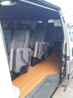 ขายรถตู้SUPER CUSTOM ช่วงยาว เครื่องดีเซล เบาะ4แถว รับนักเรียนเหมาะๆ ขายรถตู้SUPER CUSTOM ช่วงยาว เครื่องดีเซล เบาะ4แถว รับนักเรียนเหมาะๆ