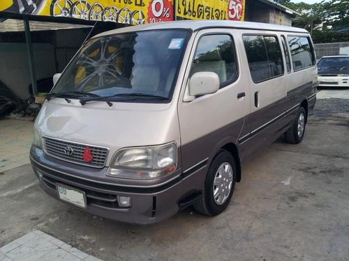 ขายรถตู้SUPER CUSTOM ช่วงยาว เครื่องดีเซล เบาะ4แถว รับนักเรียนเหมาะๆ