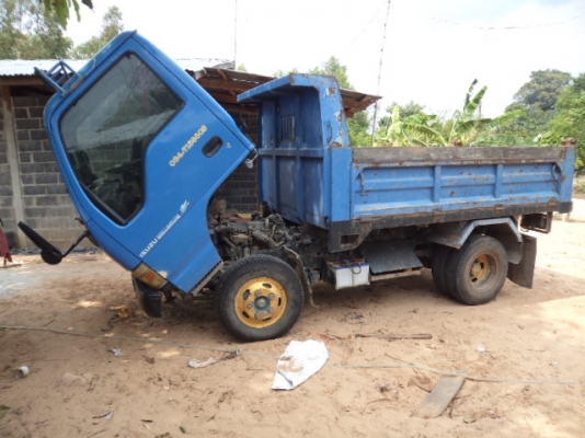 ขายรถ6ล้อดั้มอีซูซุAKRหัวการ์ตูน เครื่อง125แรงม้าฝาขาว สภาพดีราคาถูกๆๆพร้อมใช้