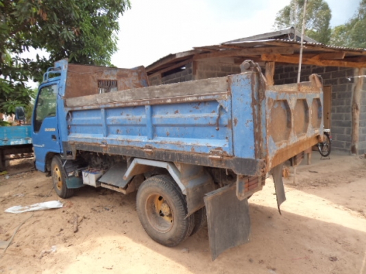 ขายรถ6ล้อดั้มอีซูซุAKRหัวการ์ตูน เครื่อง125แรงม้าฝาขาว สภาพดีราคาถูกๆๆพร้อมใช้