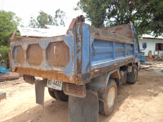 ขายรถ6ล้อดั้มอีซูซุAKRหัวการ์ตูน เครื่อง125แรงม้าฝาขาว สภาพดีราคาถูกๆๆพร้อมใช้