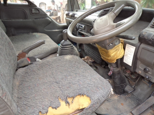 ขายรถ6ล้อดั้มอีซูซุAKRหัวการ์ตูน เครื่อง125แรงม้าฝาขาว สภาพดีราคาถูกๆๆพร้อมใช้