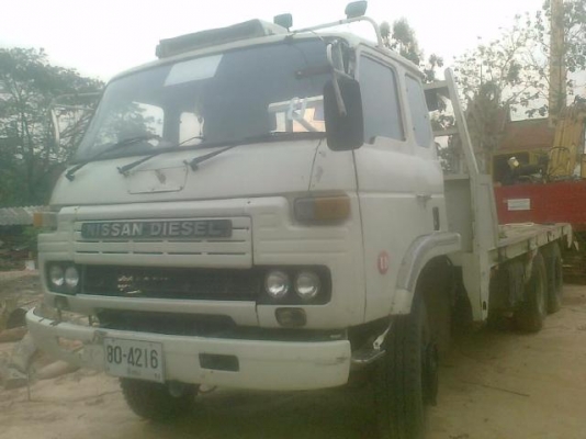 NISSAN    เทรนเลอร์  หางปลา   2  เพลา   ขึ้นรถแมคโคร  200  เครื่อง  CW 30 N