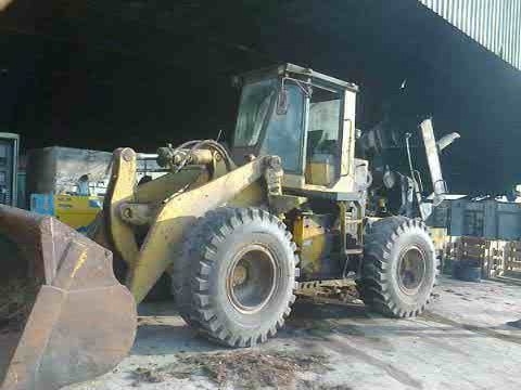 รถตัก  WA 300 - 1 สนใจติดต่อ 081 - 6079515