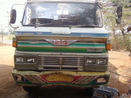 ต้องการขายรถบรรทุก ยี่ห้อ ฮีโน่ เคเอ็ม 310 สภาพเดิมๆ