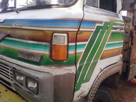 ต้องการขายรถบรรทุก ยี่ห้อ ฮีโน่ เคเอ็ม 310 สภาพเดิมๆ