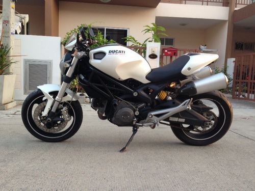 ++++ ขาย DUCATI 696 ปี2010 อินวอยล์สรรพสามิต สวยมากๆๆๆๆๆๆ ++++