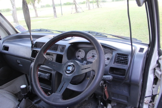 กระป้อ4x4 ญี่ปุ่น เครื่อง1300cc 4สูบ  แต่งมาพอสมควร เชิญชมครับ