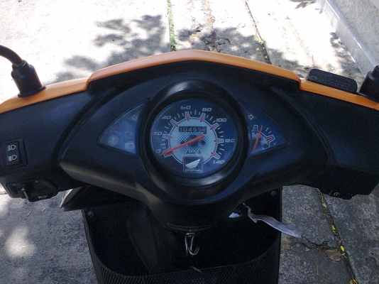 HONDA CLICK เครื่องเดิมคับ พรบไม่ขาด 15500