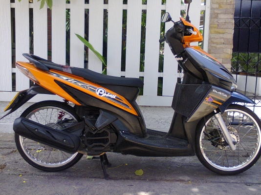 HONDA CLICK เครื่องเดิมคับ พรบไม่ขาด 15500