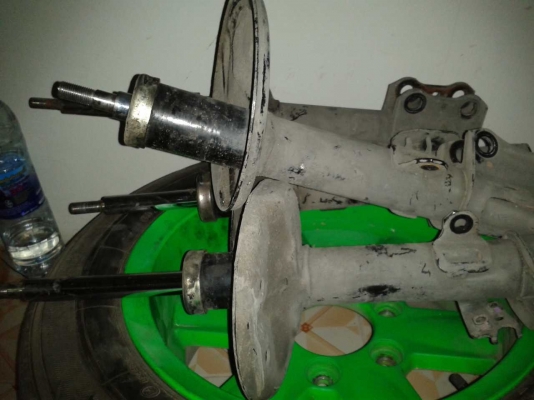 โช้คอัพ TOYOTA Camry