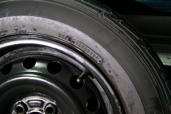 กะทะ14 4รู100 ดุมกลางใหญ่ + ยาง DUNLOP 185/65/14 ปี09 กะทะ14 4รู100 ดุมกลางใหญ่ + ยาง DUNLOP 185/65/14 ปี09