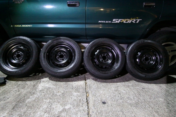 กะทะ14 4รู100 ดุมกลางใหญ่ + ยาง DUNLOP 185/65/14 ปี09 กะทะ14 4รู100 ดุมกลางใหญ่ + ยาง DUNLOP 185/65/14 ปี09