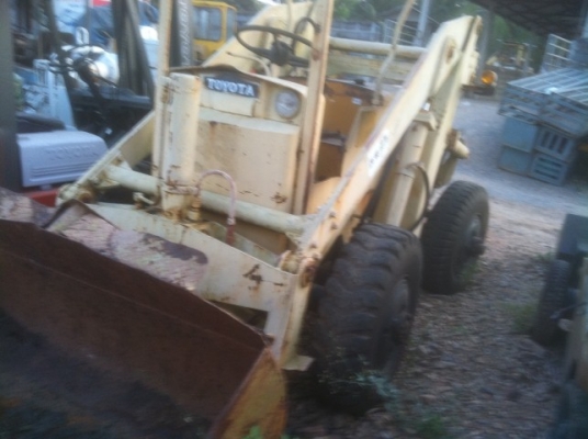 รถตัก komatsu wa30  รถนอก