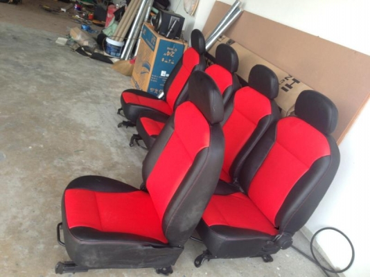 เบาะแท้หลายรุ่นหลายยี่ห้อครับ สอบถามก่อนได้ครับ