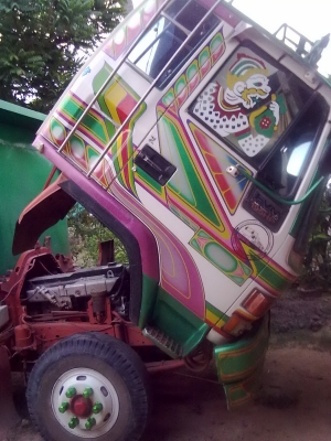 ต้องการขายร็อคกี้ดั้ม 195 OHC