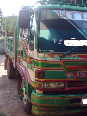 ต้องการขายร็อคกี้ดั้ม 195 OHC