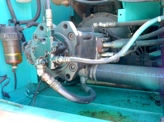 ต้องการขายรถแบ็คโฮ KOBELCO 200 YN09 บูมยาว