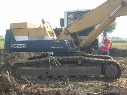 ขายKOMATSU PC 200-5ซี่เรียล61789 สภาพสวยพร้อมใช้ ไฟฟ้าครบ เล่มพร้อมติดต่อได้ทีคุณ อ๊อฟ พิจิตร 086-737-9991 ขายKOMATSU PC 200-5ซี่เรียล61789 สภาพสวยพร้อมใช้ ไฟฟ้าครบ เล่มพร้อมติดต่อได้ทีคุณ อ๊อฟ พิจิตร 086-737-9991